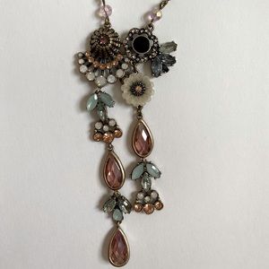 Chloe + Isabel vintage style necklace